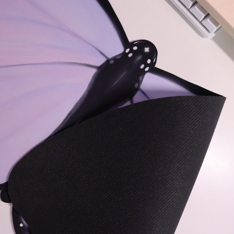 Purple Lilac Butterfly Deskmat – Tradescantia Purple Bewertung und Preis